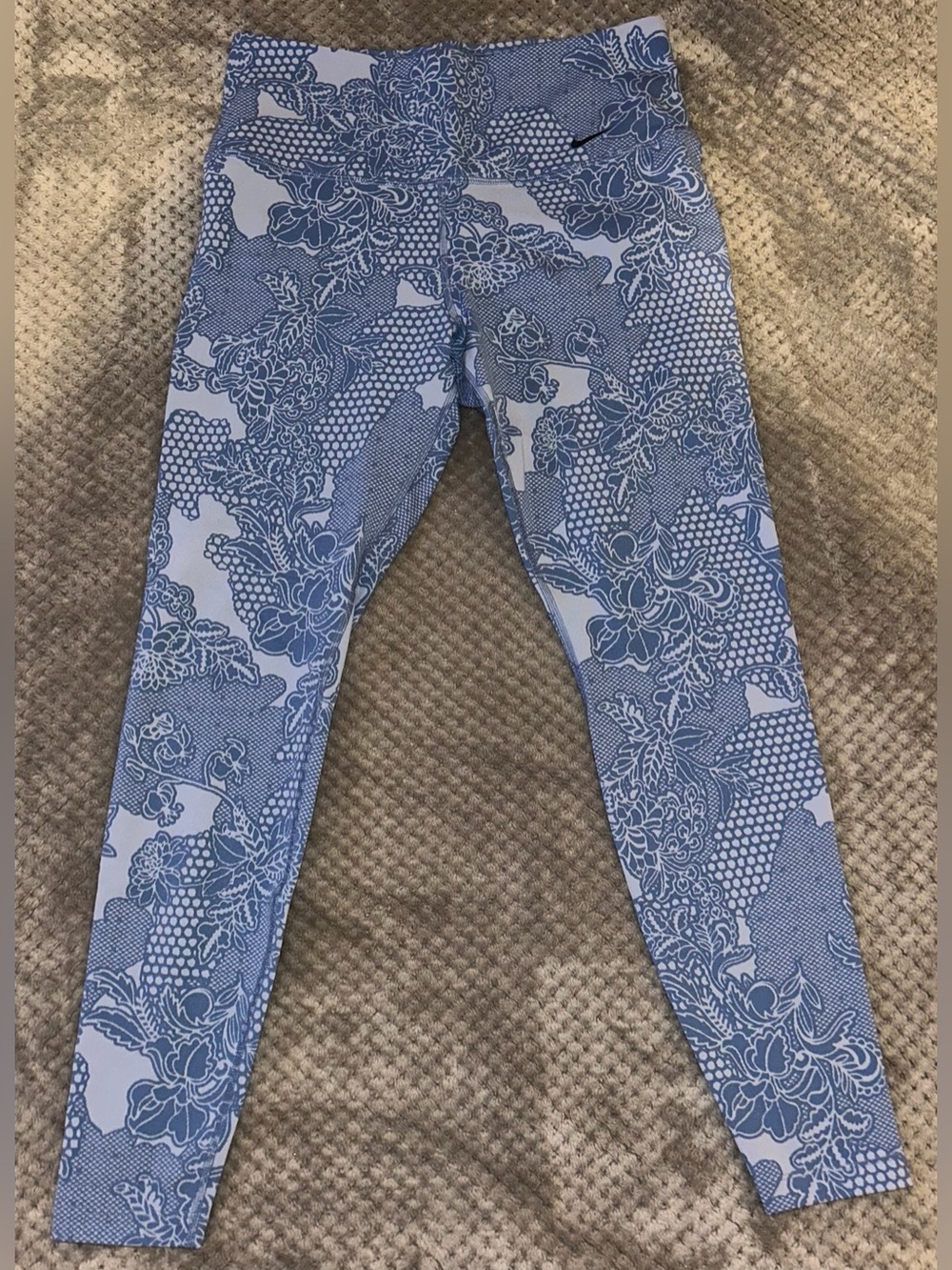 Nike Blue Floral-Patterned Women’s Leggings